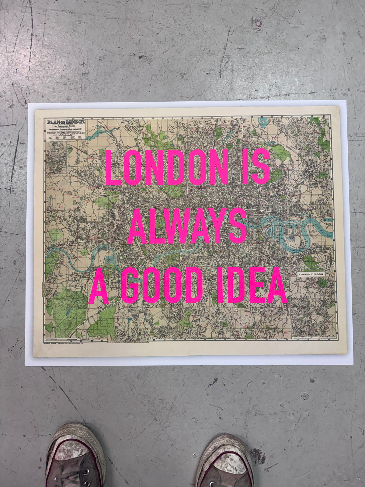LONDON IS ALWAYS A GOOD IDEA - PINK 68x56cm